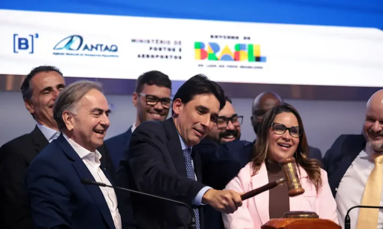 São Paulo (SP), 25/02/2026 - Ministro de Portos e Aeroportos, Sílvio Costa Filho, participa do leilão 1º bloco de arrendamentos a portuários, na B3. Foto: Paulo Pinto/Agencia Brasil