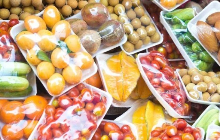 Alimentos podem conter plásticos, descobre ONG. Foto: Capital Resin Corporation.