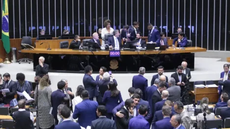 Plenário da Câmara dos Deputados em sessão deliberativa nesta terça-feira 10 - Foto: BRUNO SPADA / CÂMARA