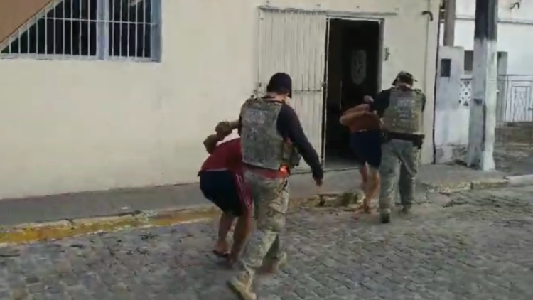 Policia prende cinco suspeitos de roubo / Foto: reprodução