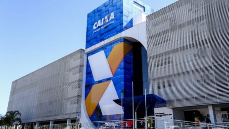 Caixa libera abono salarial para nascidos em novembro e dezembro