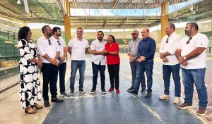 Prefeito Dr. Tadeu ao lado da Governadora Fátima Bezerra e vereadores caicoenses