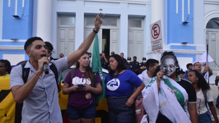 Protesto dos Estudantes em frente à Prefeitura de Natal / Foto: José Aldenir