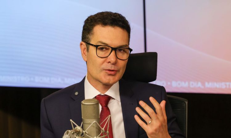 Brasília (DF) 24/02/2026 - O ministro das Cidades, Jader Filho, participa do programa Bom Dia, Ministro.  Foto: Fabio Rodrigues-Pozzebom/ Agência Brasil