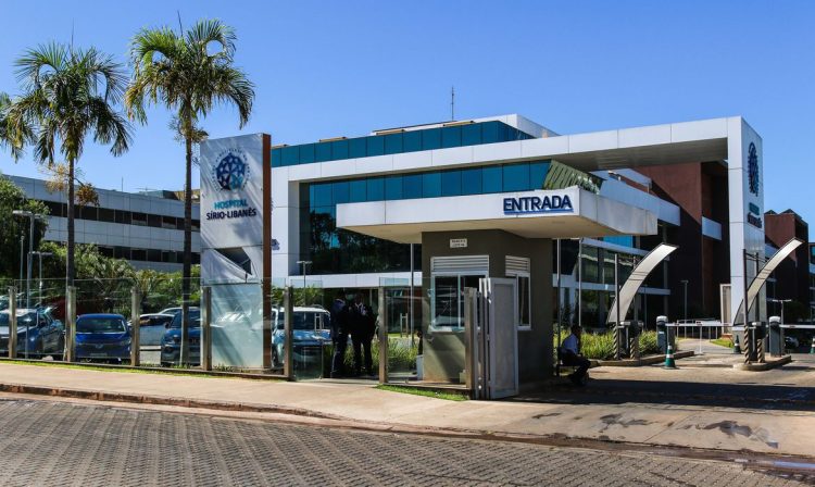 Brasília (DF), 26/07/2023, Fachada do hospital Sírio Libanês em Brasília, onde o presidente Lula foi fazer exames no quadril. Foto: José Cruz/Agência Brasil