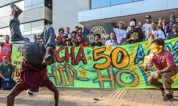 Brasília/DF, 17/07/2023, O movimento Hip Hop brasileiro, durante marcha da Cultura Hip Hop em celebração ao Cinquentenário mundial da Cultura Hip Hop. Foto: José Cruz/Agência Brasil