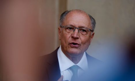 Rio de Janeiro (RJ), 16/09/2025 - O vice-presidente da república, Geraldo Alckmin, fala durante reunião informal dos chanceleres do Mercosul e assinatura do Acordo de Livre Comércio Mercosul-EFTA ( Associação Europeia de Livre Comércio), no Palácio do Itamaraty. Foto: Tânia Rêgo/Agência Brasil