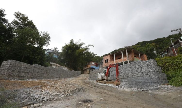 São Sebastião SP 19/02/2024 .Há um ano, chuvas provocaram deslizamentos em São Sebastião provocando dezenas de mortes.  Foto Paulo Pinto/Agência Brasil