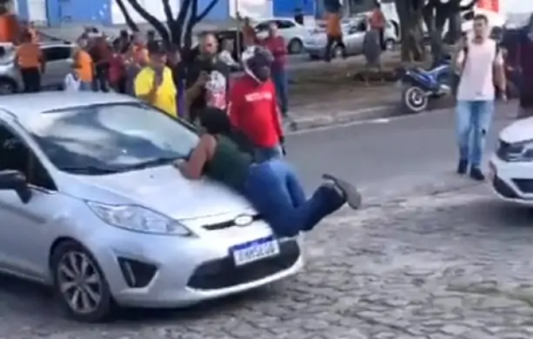 Confusão entre homem amante e companheira aconteceu em Alagoas. Foto: Reprodução.