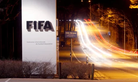 Logo da Fifa em sua sede em Zurique
 27/2/2022   REUTERS/Arnd Wiegmann
