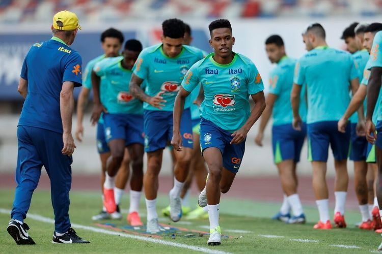 SELEÇÃO TREINA DD 750
