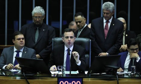 Brasília (DF) 26/04/2023 Presidente do Congresso, Rodrigo Pacheco, fez a leitura do requerimento que pede a instalação da CPI mista para investigar as invasões ocorridas em 8 de janeiro Foto Lula Marques/ Agência Brasil.