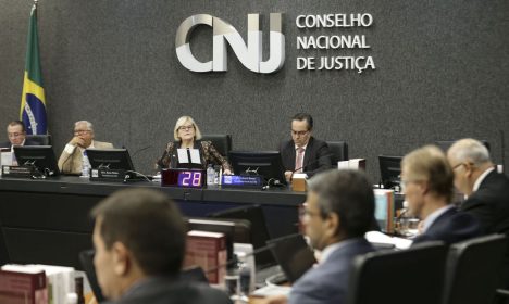 Brasília (DF), 26/09/2023 - O Plenário do Conselho Nacional de Justiça (CNJ) se reúne para analisar a Resolução que prevê o aumento da participação feminina nos tribunais federais, estaduais e do trabalho. A sessão é a última da gestão da presidente do CNJ e do Supremo Tribunal Federal (STF), ministra Rosa Weber, no conselho. Foto: Marcelo Camargo/Agência Brasil