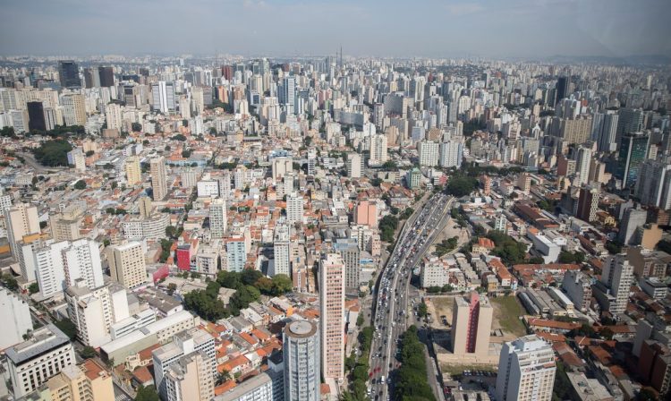 Vista aerea da cidade de São Paulo, rio Tietê, predios, São Paulo, cidade