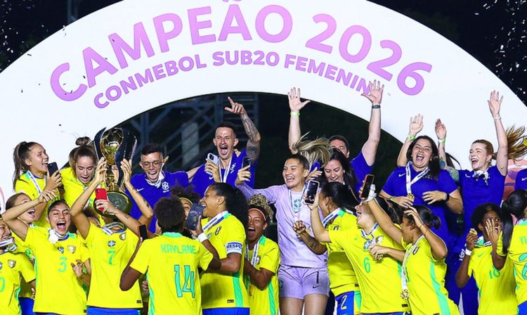 Brasil é campeão sul-americano sub-20 feminino. Com vitória por 2 a 0 sobre Venezuela, equipe levanta taça. Foto: CBF/Divulgação