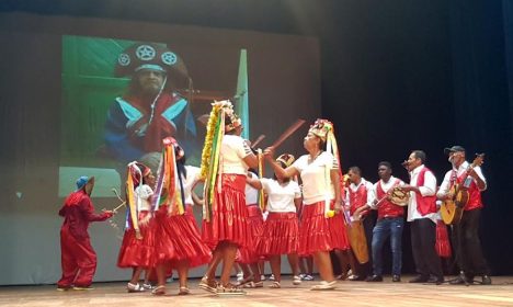 O Reisado Inhanum, de Santa Maria da Boa Vista, recebe o título de Patrimônio Vivo de Pernambuco