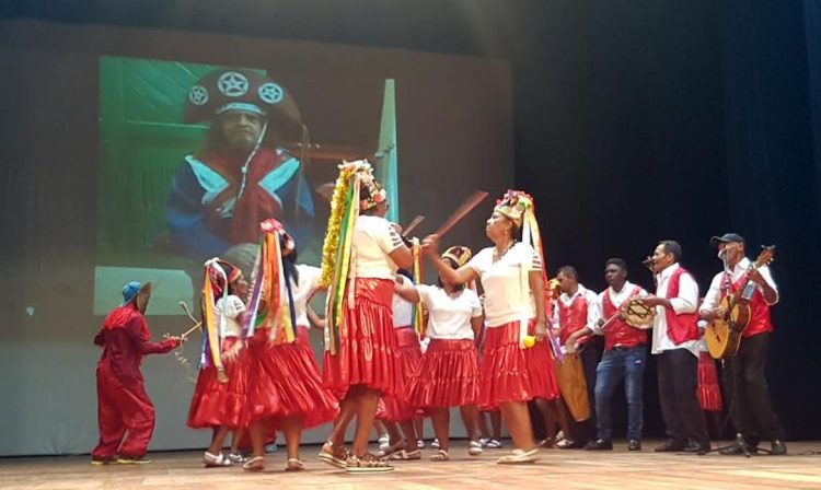 O Reisado Inhanum, de Santa Maria da Boa Vista, recebe o título de Patrimônio Vivo de Pernambuco