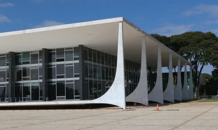 Palácio do Supremo Tribunal Federal na Praça dos Três poderes em Brasília
