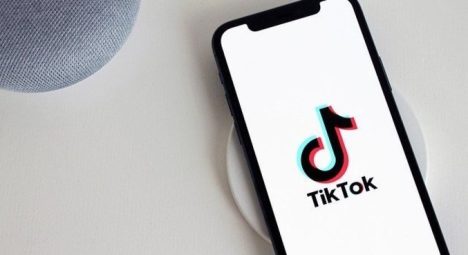 Pastor postava vídeos no TikTok. Foto: Reprodução