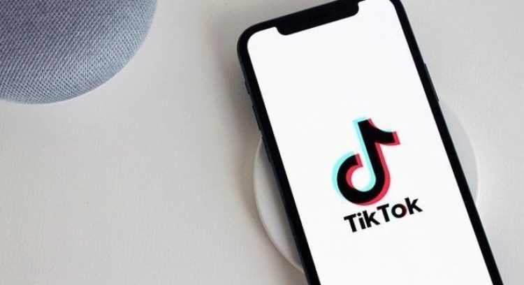 Pastor postava vídeos no TikTok. Foto: Reprodução