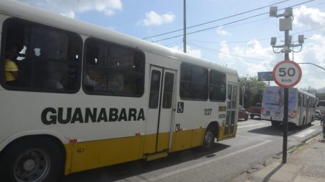 Transito-Av-Felizardo-Moura-e-Ponte-de-Igapo-164-930×524 Trânsito em Natal / Foto: José Aldenir