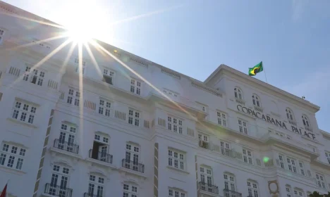 Rio de Janeiro (RJ), 31/07/2023 - Fachada do hotel Copacabana Palacena, praia de Copacabana, zona sul da cidade. Foto:Tânia Rêgo/Agência Brasil