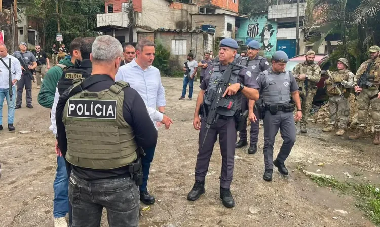 São Paulo – A Secretaria da Segurança Pública (SSP) de São Paulo ampliou com mais 400 policiais o efetivo da Polícia Militar na segunda fase da Operação Escudo, na Baixada Santista, iniciada no último dia 2. Desde então já são 20 mortos, entre eles, apenas um nome vinculado ao crime, o que torna a ação mais letal que sua primeira etapa: de julho a setembro passado, foram 28 mortos. Foto: SSP-SP/Divulgação