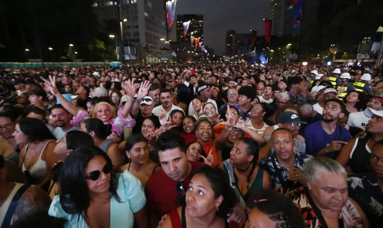 São Paulo (SP) 18/05/2024 - Virada Cultural do Pertencimento 2024, com show de Léo Santana  no Vale do Anhangabau.

Foto: Paulo Pinto/Agencia Brasil