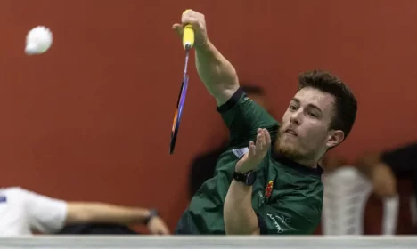 Vitor Tavares é ouro em torneio internacional de badminton paralímpico - em 19/05/2025
