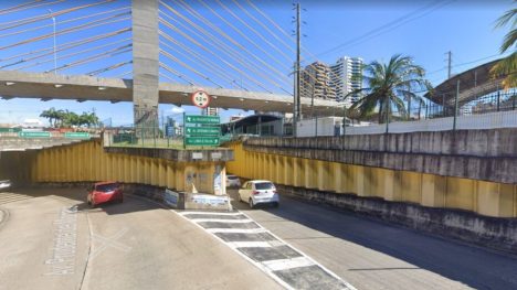 Homem morre após bater em mureta de túnel próximo à Arena das Dunas - Foto: Reprodução/Google