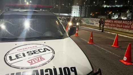 Motoristas foram presos pela Lei Seca em Parnamirim. Foto: Reprodução/PMRN