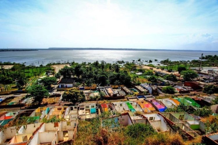 Vista geral da região que engloba os bairros Pinheiro, Mutange, Bom Parto e Bebedouro, em Maceió. Moradores tiveram que deixar suas casas devido a instabilidade do solo - (crédito: Divulgação)