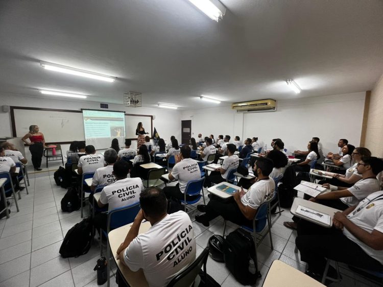 Imagem de sala de aula.