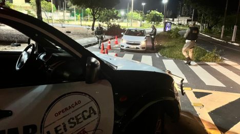 Comando de Policiamento Rodoviário Estadual (CPRE) atuou no bairro de Ponta Negra / Foto: PMRN