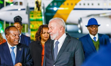 15/02/2024, Chegada do Presidente Lula ao aeroporto de Adis Abeba, capital da Etiópia. Foto: Ricardo Stuckert/ PR