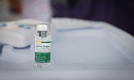 Botucatu (SP), 18/01/2026 - O ministro da Saúde, Alexandre Padilha, iniciou a vacinação contra a dengue com a primeira vacina 100% nacional, de dose única, desenvolvida pelo Instituto Butantan. Foto: Walterson Rosa/MS