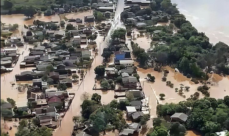 Rio Grande do Sul – Ciclone – Sobrevoo, assistência e resgate de pessoas ilhadas em Bom Retiro do Sul (RS). Foto: Marinha do Brasil/RS